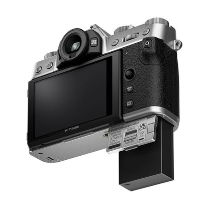 Fujifilm X-T30 III Kit with 13-33mm f/3.5-6.3 (Silver)