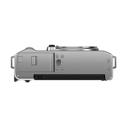 Fujifilm X-M5 Mirrorless Camera with XC 15-45mm F/3.5-5.6 Lens (Silver)